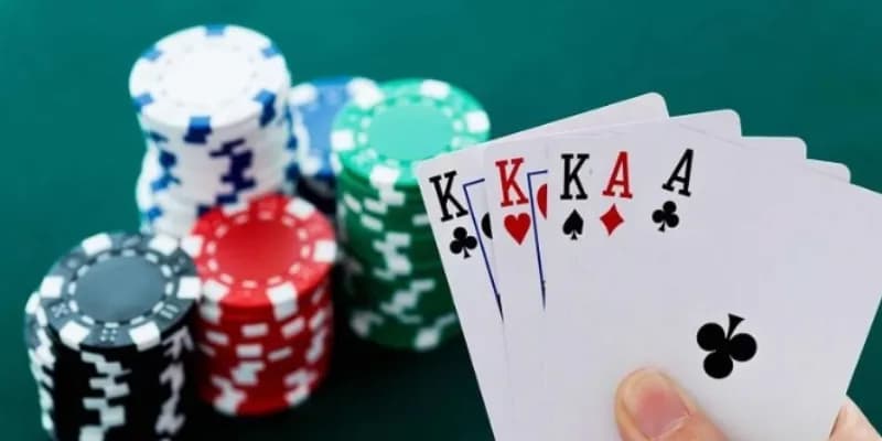 Sâm lốc Sumvip: Luật chơi chuẩn, đổi thưởng cực nhanh 4 Chặn sâm đúng lúc